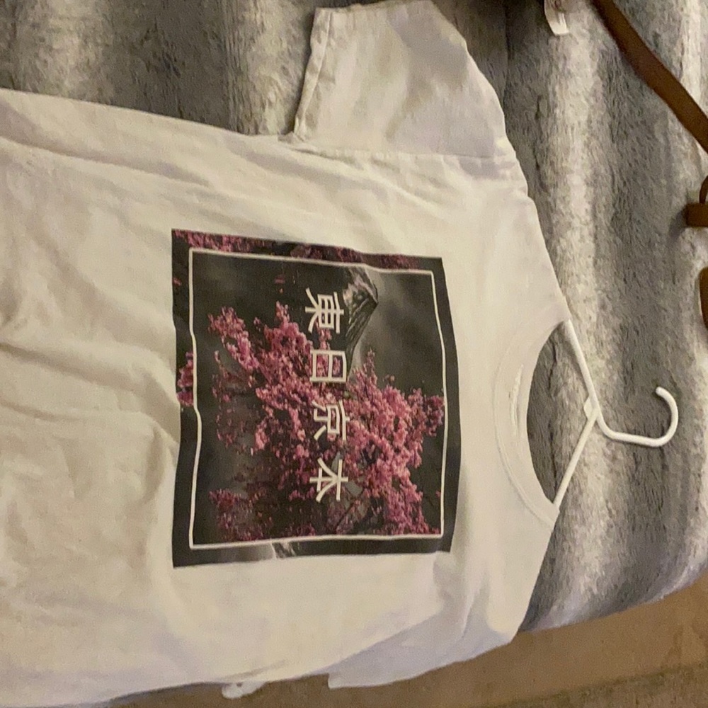 Cool tee with flowers on it